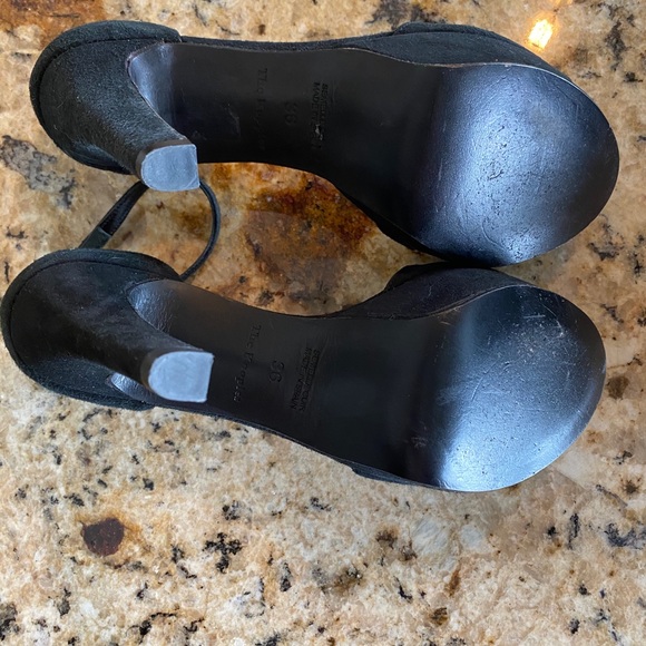 The Kooples Black 4 inch Platforms Size 36. - Picture 4 of 4